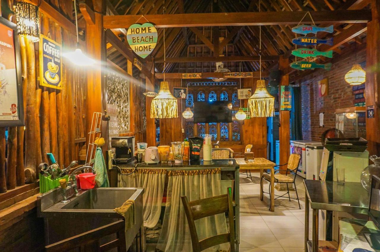 The Wisma Pulau Merah Pasanggaran Экстерьер фото