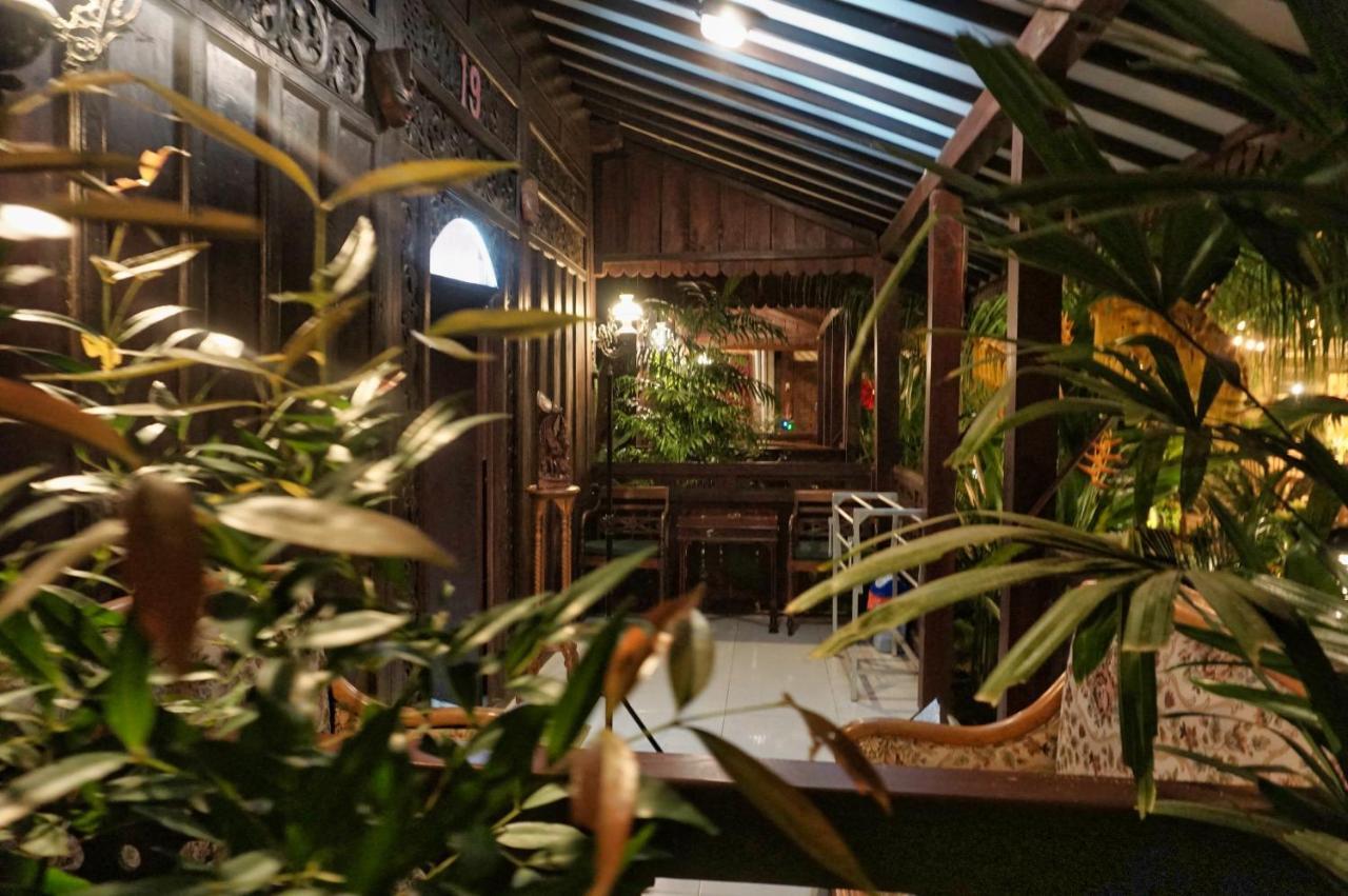 The Wisma Pulau Merah Pasanggaran Экстерьер фото