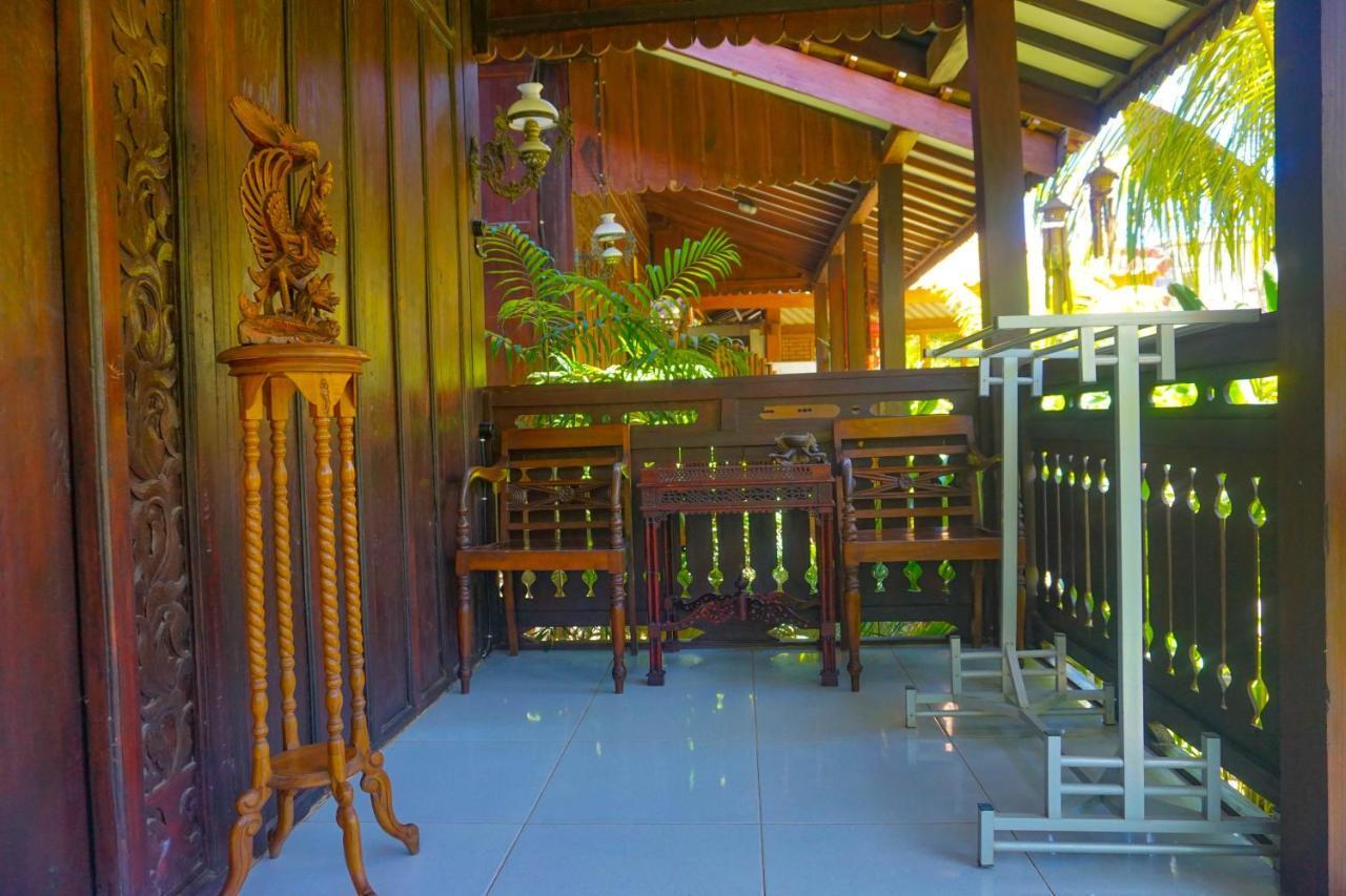 The Wisma Pulau Merah Pasanggaran Экстерьер фото