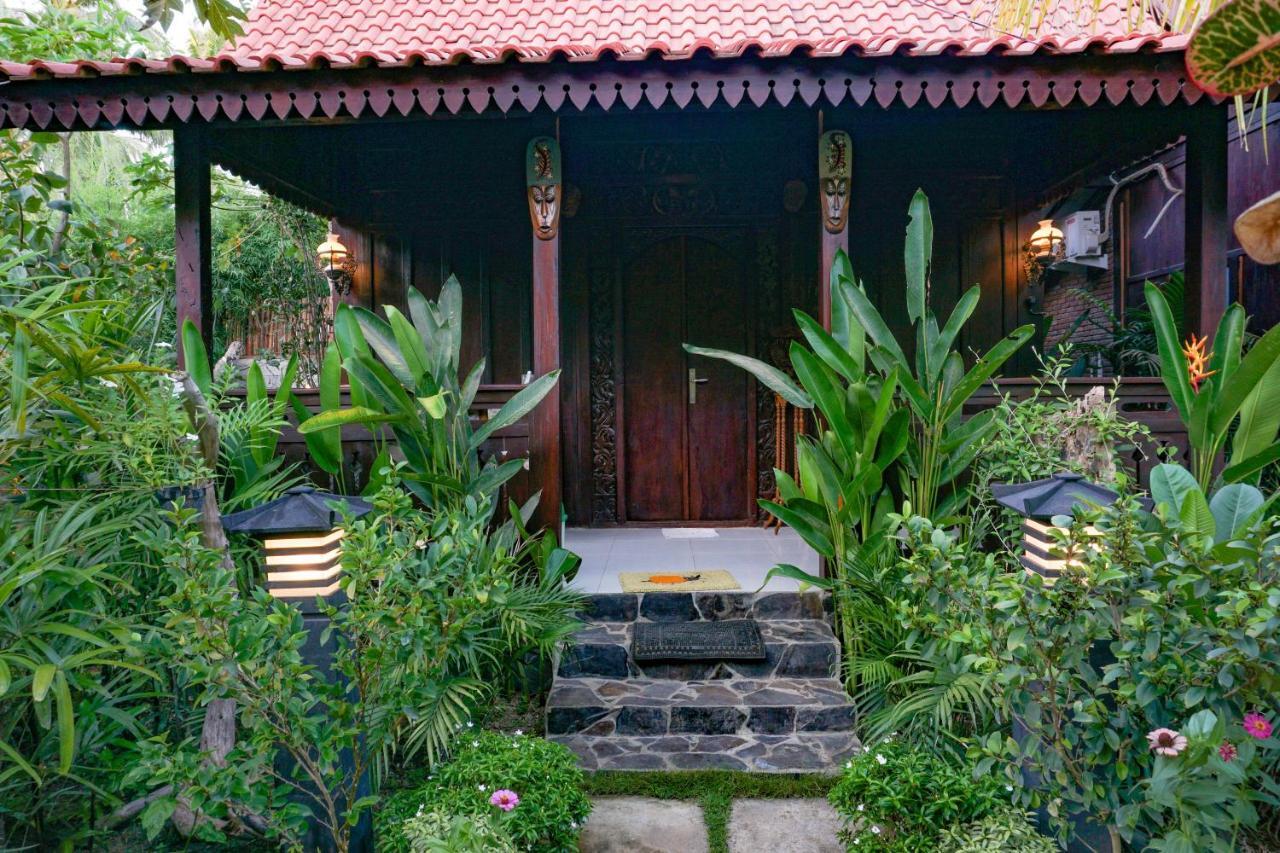 The Wisma Pulau Merah Pasanggaran Экстерьер фото
